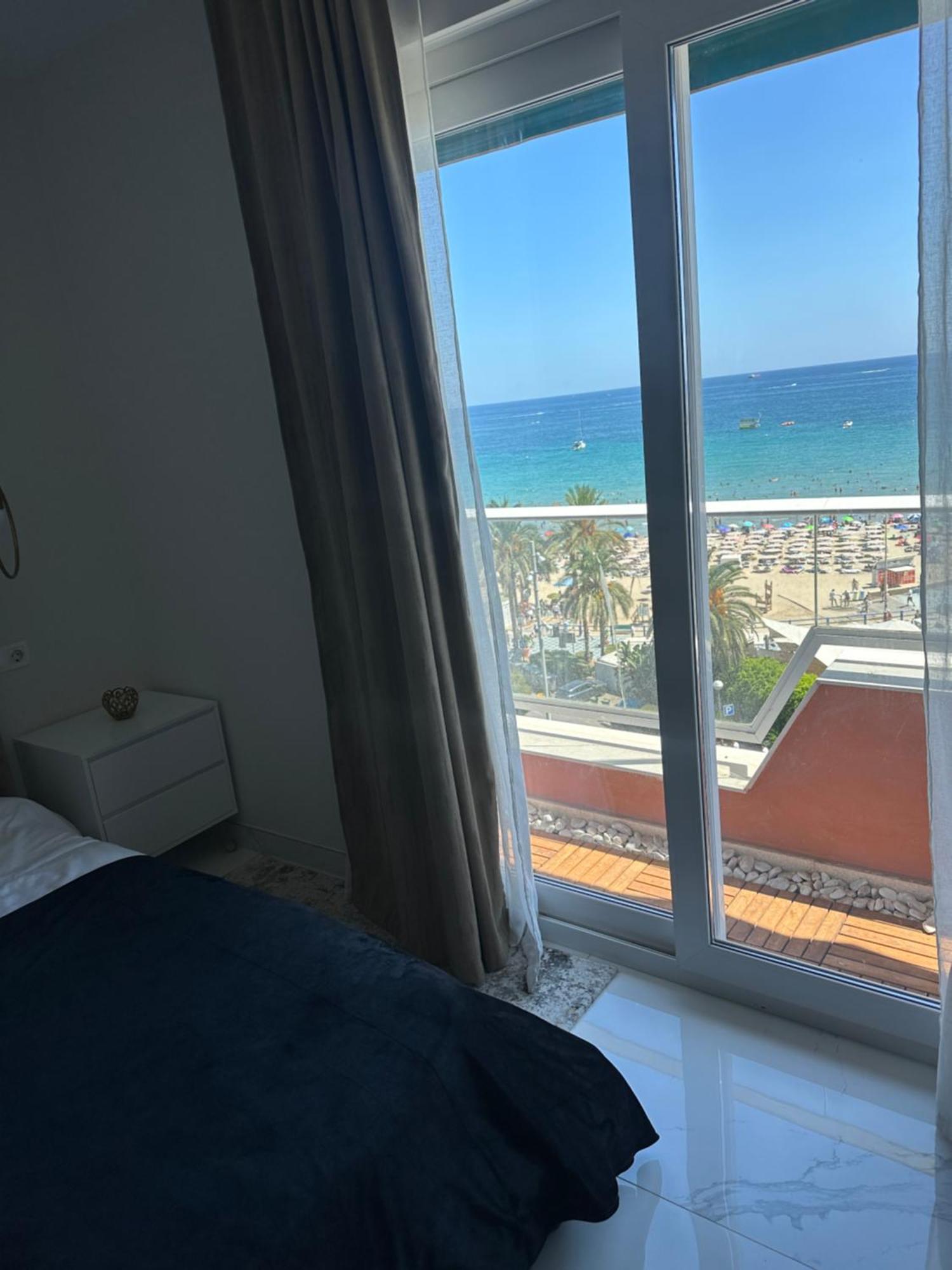 Postiguet Beach Flat Alicante Eksteriør billede